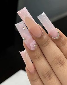 Bday Nails Ideas Coffin Medium, Nails Acrylic Latina, Nail Art Designs Simple, Acrylic Nails Nude, Black Nails With Glitter, Gold Acrylic Nails, Nails With Glitter