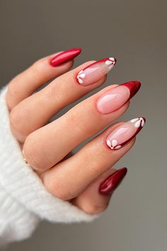 Red is the color of passion so obviously red nails are going to be fun. Discover red nail ideas to spice up your next manicure. Santa Hat Nails, Nails 2025, Almond Nails Designs Summer, Red Nail Art Designs, Cute Christmas Nails, Flower Nail Designs