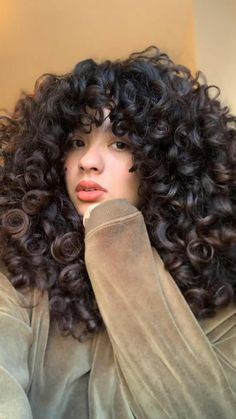 Mousse Curly Hair, Short Curly Hair Styles, Create Pin, Natural Curly Hair Cuts, Curly Hair Care Routine, Hair Styles For Women, John Frieda