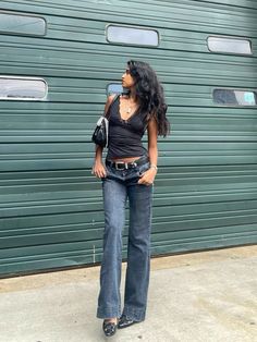 Flared Jeans Outfit Aesthetic, Asymmetrical Top Outfit, Flare Outfit, Not My First Rodeo, 2024 Fits, Matching Fits, My First Rodeo, First Rodeo, Downtown Girl