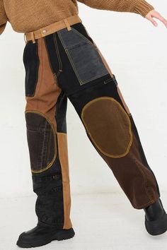 Brown Patchwork Jeans Outfit, Reconstructed Pants, Black Jeans Design, Back Patch Ideas, Patches Outfit, Reconstructed Jeans, Patchwork Jeans Men, Diy Patchwork Jeans, Recycled Design