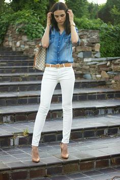 Camel Blazer, Womens White Jeans, Casual Work Outfits, White Pants, Outfit Casual