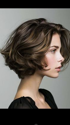 Concave Bob Hairstyles, Concave Bob, Blonde Bob Hairstyles, Chin Length Hair, Hair Inspiration Short, Short Wavy Hair, 짧은 머리, Haircuts For Long Hair, Short Hair Haircuts