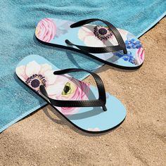 Step into summer in style with these elegant LEONA floral print flip-flops. These flip-flops feature a beautiful floral print matching with LAVIE LEONA Dress, making them perfect for adding a touch of femininity to any outfit. They're made with a durable rubber sole and have a comfortable cushioned footbed for all-day wear. Whether you're lounging at the beach or running errands around town, these flip-flops are the perfect choice for any occasion. Order yours today and elevate your shoe game wi Blue Flip Flops, Printed Flip Flops, Flip Flops Style, Summer Flip Flops, Sac Week End, Luxury Dress, Tongs, Thong Sandals, Shoe Game