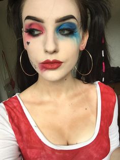 harley quinn cosplay - Album on Imgur Face is illamasqua liquid foundation in white with a tonne of translucent powder on top Eyes are nyx primal colours in hot red/hot blue with Mac carbon used as eyeliner and smoked out, can't remember what brand my eyelashes are(sorry !) Lips are Mac Russian red Harley Quinn Costume Makeup, Harley Quinn Make-up, Halloweenský Makeup, Halloween Make-up Looks, Halloween Makeup Inspiration