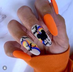 Mickey Ghost Nails, Hallow Nails, Mickey Mouse Halloween Nails, Fall Disney Nails, Disney Halloween Nails Design, Disney Fall Nails, Challenge Nails, Manicure Halloween, Nails Pumpkin