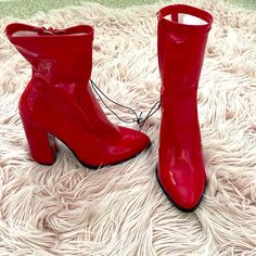 Original Tag On Trendy Red Summer Boots, Trendy Red Winter Heels, Trendy Red Heels For Fall, Trendy Boots With Red Sole, Forever 21 Trendy Round Toe Heels, Trendy Red Synthetic Boots, Trendy Red Boots For Spring, Forever 21 Casual Round Toe Heels, Casual Round Toe Heels By Forever 21