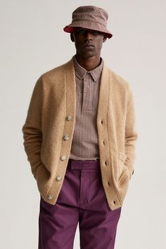 Fall / Winter 2020. The World's Borough. – Aimé Leon Dore Mulberry Logo, F Men, Color Block Tee, Le Male, Nylon Pants, 가을 패션, Mens Street Style, Stylish Men