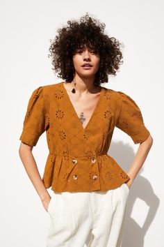 Outfits From Zara, Áo Blu, Eyelet Blouse, Life Care, Shirt Embroidery, Women Shirts Blouse, Cute Summer Outfits, Ladies Tops Fashion, Zara Tops