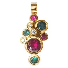 Thomas Leyser is renowned for his contemporary jewellery designs utilizing fine coloured gemstones and diamonds. This pendant in 18k rose gold is set with 6x fine Tourmalines & Rubelites (facetted, round, 3-6mm, 1.74ct). and 3x Diamonds (brillant-cut, 2mm, G/VS, 0.09ct). The eyelet has a inside diameter of 3mm. Rose Gold Cufflinks, Christmas Brooches, Diamond Pendant Jewelry, Art Jewelry Design, Contemporary Jewelry Design, Pendant Necklace Simple, Contemporary Necklace, Art Jewelry Contemporary, Jewellery Sketches