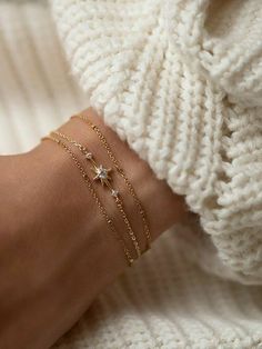 Star Bracelets, Celestial Bracelet, Star Charm Bracelet, Italian Chain, Dainty Gold Bracelet, Pretty Jewelry Necklaces, Minimalist Accessories, Belt Jewelry