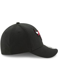 Pull on this Chicago Bulls Team Classic 39THIRTY Black Flex Hat just in time for the game! This Chicago Bulls Flex Hat features a team logo embroidered on the front. Front raised embroidered team logo, Secondary team logo embroidered on back, 100% woven polyester, Flexible-fit 39THIRTY sizing, New Era flag embroidered on the left side, Pre-curved bill, Structured crown, Polyester, Washable, Imported Classic Black Fitted Hat For Sports, Classic Black Baseball Cap For Sports, Black Visor Fitted Hat, Black Six-panel Baseball Cap For Fan Gear, Black Hat With Logo And Curved Brim, Black Curved Brim Hat For Fan Merchandise, Black Baseball Cap For Baseball Season Fan Gear, Black Baseball Cap For Baseball Season, Black Baseball Cap With Curved Bill For Sports Events