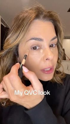 MY MAKEUP TIPS & TRICKS FOR 40+ #liftedmakeup #makeupfacelift #dosanddonts #makeupmistakes#over40makeup #makeupover40 #makeuphacks… | Erica Taylor (@ericataylor2347) on Instagram How To Put On Makeup Over 40, America Ferrera Makeup, Make Up 40+ Over 40, Ayesha Ericota Makeup, Baking Makeup, Long Wear Makeup