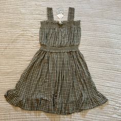 Nwt. Kate Quinn Women’s Winnie Tank Dress In London Plaid Print. Soft And Stretchy Bamboo. Size Small. Casual Dress With Ruffled Straps For Picnic, Cotton Smocked Dress With Ruffles For Picnic, Casual Smocked Dress With Ruffle Hem And Straps, Summer Plaid Smocked Dress With Ruffles, Casual Prairie Dress With Smocked Bodice For Spring, Casual Smocked Dress With Ruffled Straps, Plaid Fitted Smocked Dress Casual Style, Casual Fitted Smocked Plaid Dress, Casual Plaid Smocked Summer Dress