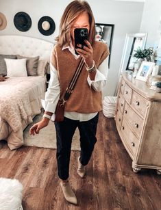 Walmart Sweaters, Beverly Ennis Hoyle, Walmart Winter Outfits 2022, Walmart Clothes, Walmart Outfits Fall 2022, Outfits With Vests For Women, Fall Fashion Trends Casual, Business Casual Winter