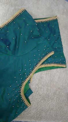 Simple Aari Work For Blouse, 1000 Range Aari Work Blouse, Aari Blouse Design Simple, Simple Blouse Designs Images, 1000 To 1500 Range Aari Work Blouses, 1000 Rs Aari Work Design, Work Blouse Hand Designs, Exclusive Blouse Designs