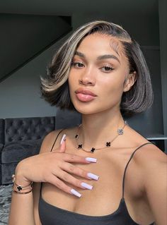 Dyed Relaxed Hair, Wig Blonde Highlights, Short Haircuts Black Hair, Short Brown Wig, Wig Blonde, Short Sassy Hair, Girls Natural Hairstyles, Frontal Hairstyles, Sassy Hair