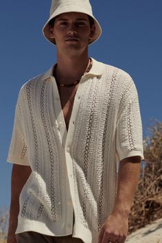 Summer Fits Men, Summer Shirts Men, Crochet Button, Shirt Outfit Men, Mens Shorts Outfits, Half Sleeve Shirts, Crochet Buttons