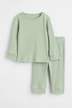 Ribbed Cotton Set - Light green - Kids | H&M US 1 Winter Solid Color Ribbed Sets, Winter Ribbed Loungewear Sets, Solid Ribbed Winter Sets, Ribbed Loungewear Sets For Winter, Plain Long Sleeve Loungewear Sets, Ribbed Long Sleeve Loungewear Sets, Cotton Ribbed Sleepwear, Ribbed Solid Cotton Sleepwear, Stretch Ribbed Long Sleeve Sets