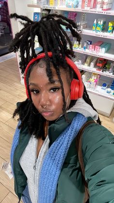 Girls With Locs Outfits, Dreads On Girls, Natural Locs Hairstyles For Women, Dreadlock Styles For Women Black Locs, Black Girls Locs, 50 Locs, Girls With Dreads, Latest Dreadlocks Styles