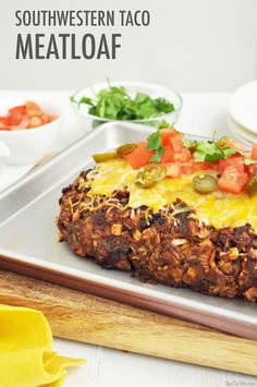 Southwestern Taco Meatloaf - Rachel Hollis Taco Meatloaf, Mexican Meatloaf, Meatloaf Dinner, Dinners Easy, Good Meatloaf Recipe, Rachel Hollis, Best Meatloaf, Tin Foil, Slow Cooker Soup