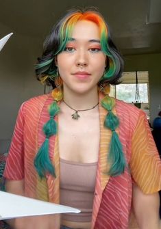 Nonbinary Long Hairstyles, Cute Jellyfish Haircut, Multi Dyed Hair, Cool Hair Reference, Dark Colors Hair, Jellyfish Haircut 360, Jellyfish Bob Haircut, Trash Aesthetic Outfits, Dyed Hair Drawing