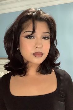 Hispanic Makeup, Chicana Makeup, Chola Makeup, 2000s Makeup Looks, 90s Makeup Look, 90s Makeup, Makeup Aesthetic, Cute Makeup Looks