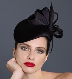 Philip Treacy Black Bow Fascinator Fascinator Hats Outfit, Kate Middleton Hats, Church Lady Hats, Fascinator Hats Wedding, Classy Hats, Black Fascinator