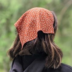 Headcovering Pattern, Headscarf Tutorial, Diy Head Scarf, Bandana Folding, Kerchief Headband, Kerchief Pattern, Bandanas Diy, Scarf Sewing Pattern, Kerchief Hair