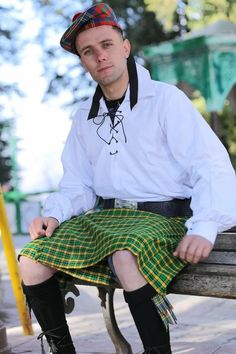 Starting a week, cause it Monday.🌝 Here we Bring you Mcduck Modern Tartan Kilt. That Brings the Fancy Look You Want. Available Online Now. #tartankilt #Mcduckmoderntartankilt #scottishkiltshop #scottishkilt #kilt #kiltshop #scottish #womensfashion #style #menfashion #menkilts #womenkilts #womenskirt Traditional Scottish Dress, Disney Pattern, Modern Kilts