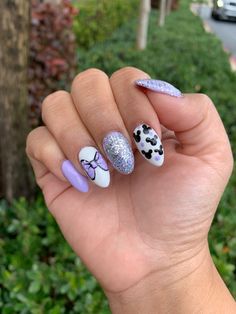 Disney Nails Encanto, Purple Disney Nail Designs, Purple Minnie Mouse Nails, Disneyland 100th Anniversary Nails, Mini Maus Nails, Purple Mickey Nails, Disney Cruise Nails Acrylic, Disney 100th Anniversary Nails, Disney Nails Minnie Mouse