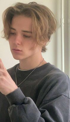 Haircuts For Guys With Straight Hair Middle Part, Male Hair Inspo Straight, Long Hair Men Straight Haircuts, Dirty Blonde Hair Boy, Haircuts Long Blonde Hair, Light Brown Hair Men, Middle Part Hairstyles Men, Markie Lucas, Middle Part Haircut