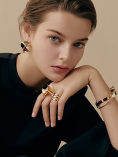 Editor's NotesThe jewelry collection from TANI by MINETANI will flatter any look gracefully.- Minimal feminine bangle- Elegance bright colors- High-shine texture - Works well with layering- Daily point itemMeasurement (in.)- Size 6.5in. (Small) / 7.1in. (Large)Composition & Care- Brass  Swarovski Crystals- Avoid direct heat and moisture- Wipe with a dry clothDesigner- by TANI by MINETANI Modern Polished Jewelry For Evening, Modern Evening Jewelry With Polished Finish, Modern Jewelry For Party With Shiny Finish, Elegant Evening Jewelry With Shiny Finish, Modern Yellow Gold Jewelry For Evening, Polished Finish Bangle For Parties, Shiny Finish Cuff Bangle, Polished Finish Rings For Evening, Elegant Gold Bangle With Jewels