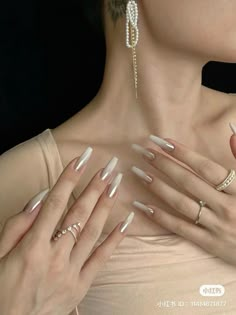 French Tip Douyin Nails, Long Nails Inspo 2024, Long Nail Designs 2024 Trends, Silver French Tip Nails, Coquette Stiletto Nails, Gel X Nail Trends 2024, Diy Nails Tutorial, Acrylic Dip Nails, Asian Nails