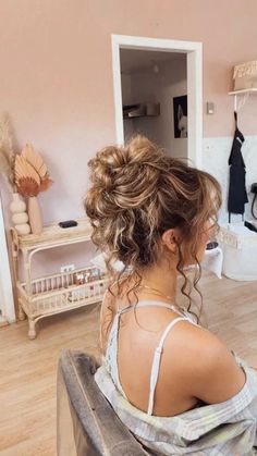 Bun With Curls, High Bun Hairstyles, Prom Hairstyles For Long Hair