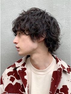 Y2k Men Haircut, Short Grunge Hair Men, Mens Haircuts Thick Hair, Mod Cut, Mens Perm, Curly Hair Fade, Short Shaggy Haircuts, Mod Hair, Guy Haircuts Long