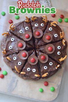 Rudolph Brownies Christmas Party For Teens, Rudolph Brownies, Christmas Crafts For Teens, Football Party Treats, March Madness Food, Movie Treats, Christmas Party Kids, Fun Holiday Desserts, Holiday Brownies