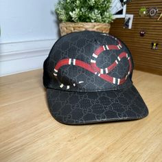 Vintage Gucci Xxl 61 Cm Adjustable Hat Good Condition Dry Clean Only Pet And Smoke Free Home Ready To Ship Questions? Leave A Comment Below! Gucci Accessories, Gucci Black, Adjustable Hat, Hats Vintage, Vintage Gucci, Accessories Hats, Mens Accessories, Gucci, Man Shop