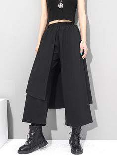 Black Wide Leg Pants For Streetwear, Black High Waist Wide Leg Pants For Streetwear, Black Hip-length Bottoms For Fall, Black Streetwear Bottoms For Spring, Black Spring Streetwear Bottoms, Edgy Black Wide Leg Pants For Fall, Black Bottoms For Spring Streetwear, High-waist Techwear Pants For Spring, High Waist Techwear Pants For Spring