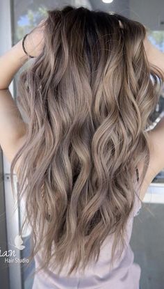 Light Ash Brown Hair Color Balayage, Ash Brown Purple Balayage, Ashy Brown And Blonde Balayage, Low Maintenance Ash Brown Hair, Violet Ash Hair, Tye And Dye Caramel, Dark Cool Blonde Hair, Icy Brown Hair, Dark Ash Blonde Balayage