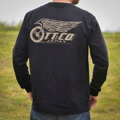 ★☆Due to shipping costs, this product cannot be shipped alone.Please purchase at the same time as the helmet.★☆ FLYING WHEEL L/S T-SHIRT BLACK 6.2 ozf, Long Sleeve. Designed by SUGI SACK STUDIOS Japanese Size. S size: Length65cm Width49cm Sleeve Length 60cm M size: Length69cm Width52cm Sleeve Length 62cm L size: Length73cm Width55cm Sleeve Length 63cm XL size: Length77cm Width58cm Sleeve Length 64cm ※If you order only apparel and stickers (other than helmets), a separate shipping fee will be cha Black Crew Neck Top For Biker Events, Black Biker Crew Neck Top, Black Long Sleeve Biker T-shirt, Black Long Sleeve Tops For Biker Events, Black Crew Neck Tops For Motorcycling, Black Long Sleeve T-shirt For Motorcycling, Black Long-sleeve T-shirt For Motorcycling, Wheel, Sleeve Length