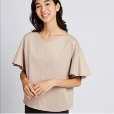 Bnwt- Uniqlo Women’s Round Neck Flare Tee-Size Xs The One I ‘M Selling Is Brown Color & Round Neck. Bw1