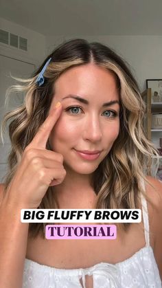 Medium Arched Eyebrows, Bushy Eyebrows Makeup, Fluffy Brows Makeup, Thick Fluffy Eyebrows, Fluffy Brow Makeup Look, Flawless Face Makeup, Brow Tutorial, Makeup Shades, Eyebrow Shape