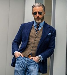 Suit Men Aesthetic, Christopher Korey, 50 Dress, Older Mens Fashion, Mens Vest Fashion, Dandy Style, Men Aesthetic