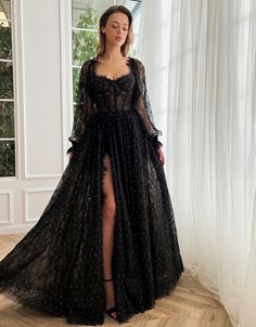 A Line Prom Dresses, Arab Women, Black Tulle, Vestidos Prom, Black Gown, Prom Dresses Long With Sleeves, Black Lace Dress, Ladies Party, Lace Applique