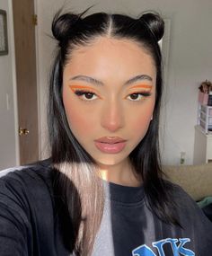 Aesthetic Orange, Orange Makeup, Cool Makeup Looks, Clothing Outfit Ideas, Colorful Eye Makeup, Edgy Makeup, Makeup Eye Looks