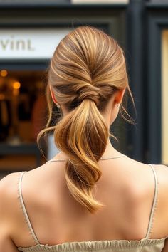 Twisted Low Ponytail 90s Low Ponytail, Formal Ponytail, Classic Ponytail, Hairstyle Ponytail, 50 Hair, Christmas Hairstyles, Low Ponytail, Braided Ponytail, Medium Hair Cuts