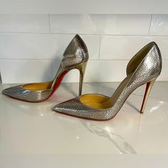 Very Good Condition Barely Worn Gorgeous Shoes. (I Just Need A Larger Size) Slight Scratching On The Red Bottoms. Like New Everywhere Else. Unfortunately No Box. Shoes Louis Vuitton, Gold Heels, Louis Vuitton Shoes, Gorgeous Shoes, Red Bottoms, Shoes Women Heels, Shoes Heels, Like New, Size 7