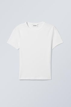 Swedish Street Style, Hi Fashion, Colour Palettes, Workout Tshirts, Online Tops, White T, Linen Clothes, White T Shirt, Women's Tops