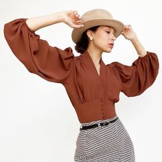 Chiffon Blouses, Satin Bluse, Long Sleeve Fitted Dress, Fitted Dress Shirts, Slim Fit Dresses, Chiffon Long Sleeve, Crop Top Blouse, Lantern Sleeve, Crop Blouse